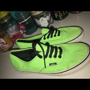 VANS - neon green.